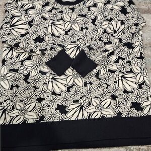 Lularoe Hannah top